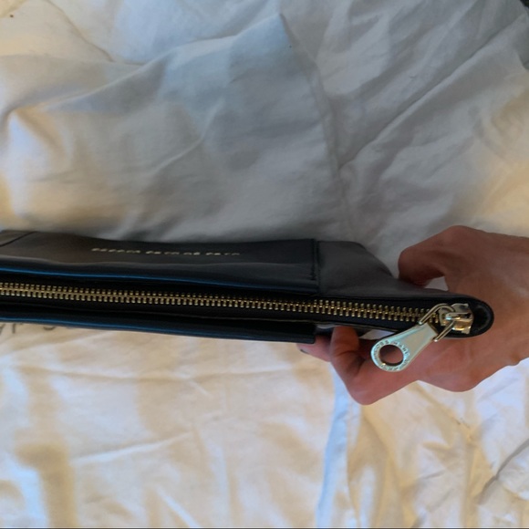 Marc by Marc Jacobs Burg Boxer Clutch - Picture 5 of 6